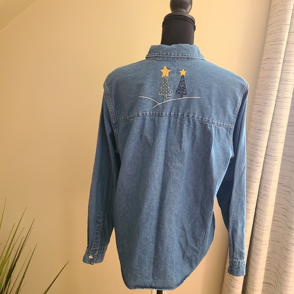 🎄Vintage Christmas Embroidered Button Down Denim Shirt Size Large - Picture 6 of 8